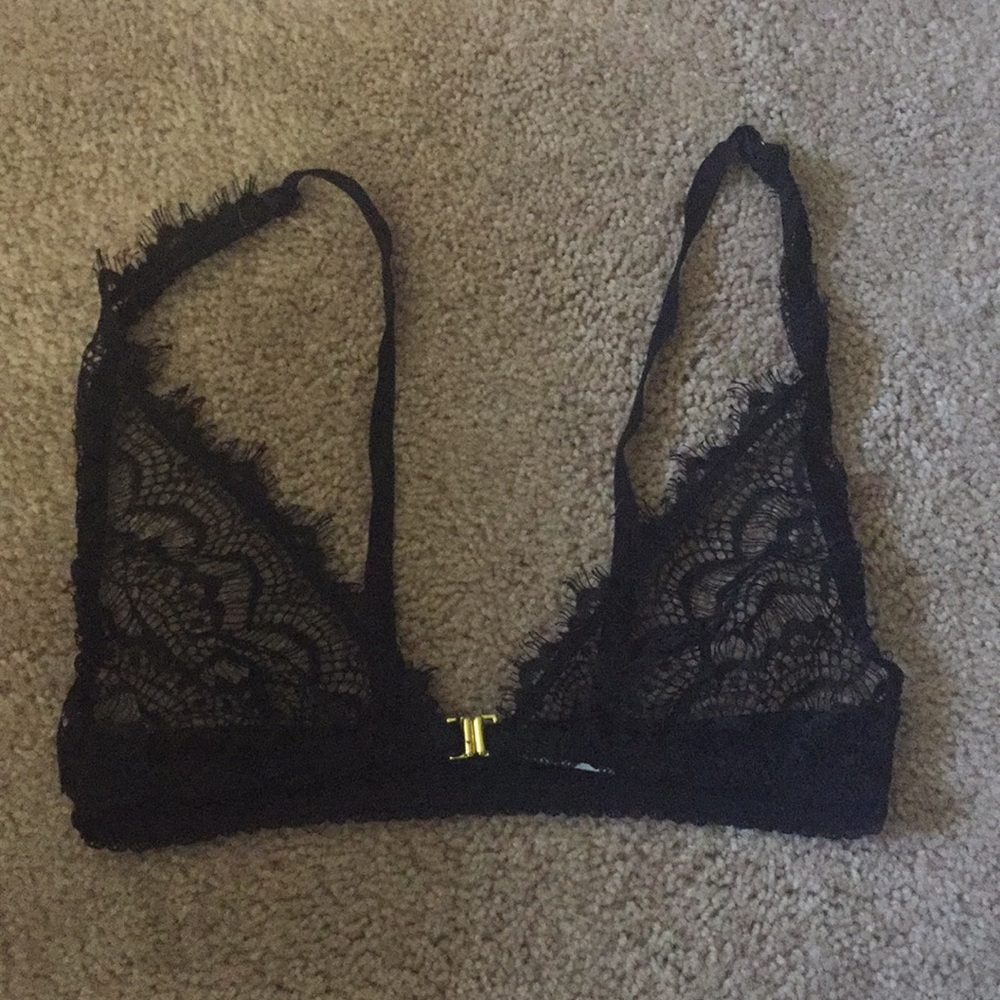 Black lace Brallette